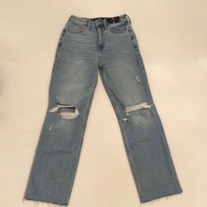 Brand new Hollister light wash jeans.